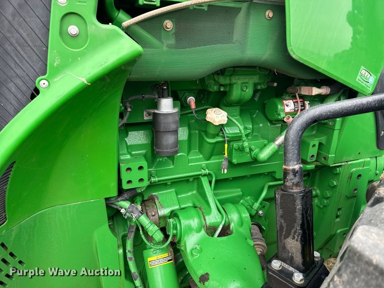 image for item FB6966 2012 John Deere 8285R MFWD tractor