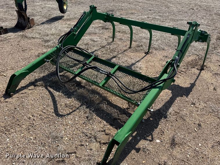image for item FB6972 2012 John Deere 6150R MFWD tractor