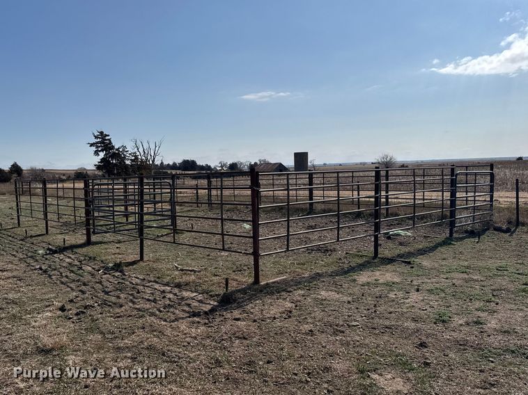 image for item FB6978 Cattle panels