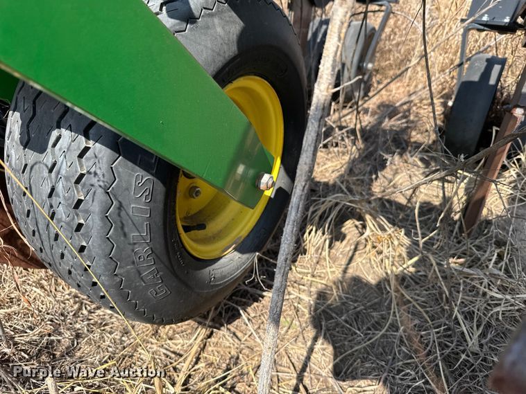 image for item FB6980 2015 John Deere 2100 in-line ripper