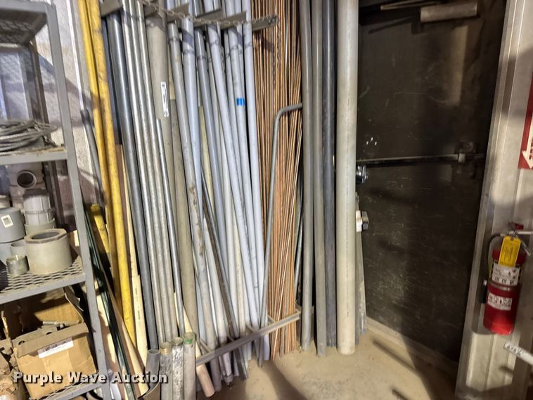 image for item FB6989 Pipe