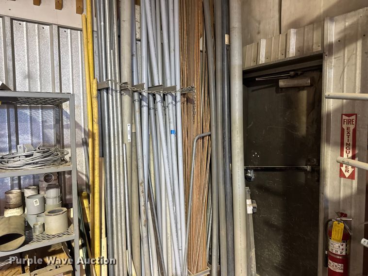 image for item FB6989 Pipe