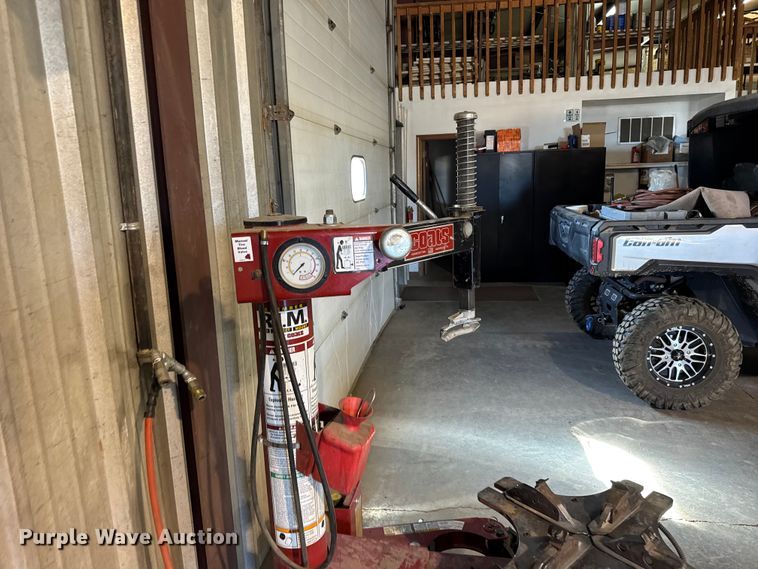 image for item FB7000 Coats RC-45 tire machine