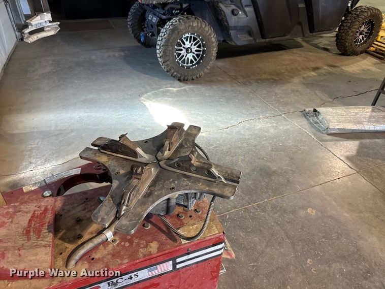 image for item FB7000 Coats RC-45 tire machine