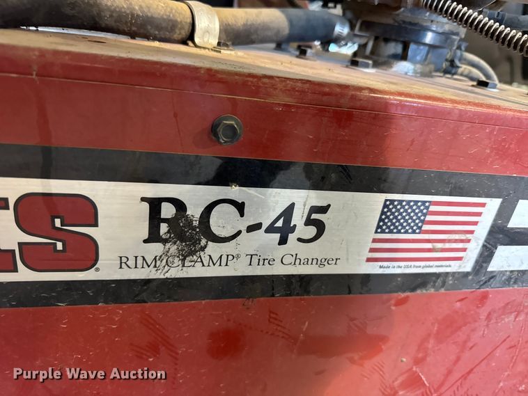 image for item FB7000 Coats RC-45 tire machine