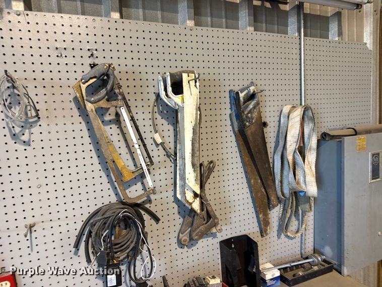 image for item FB7001 Tools