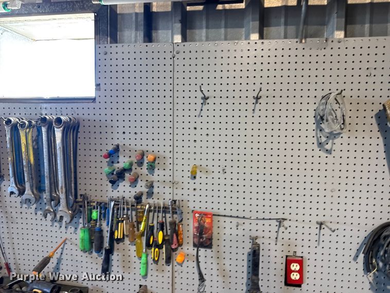 image for item FB7001 Tools