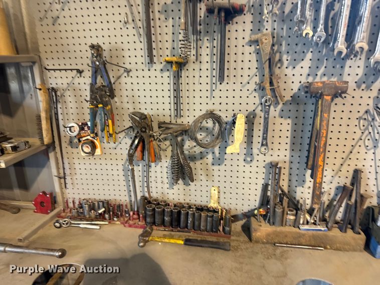 image for item FB7001 Tools