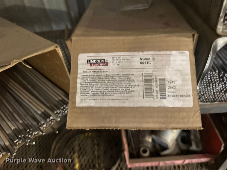 image for item FB7003 Miller Millermatic 252 welder