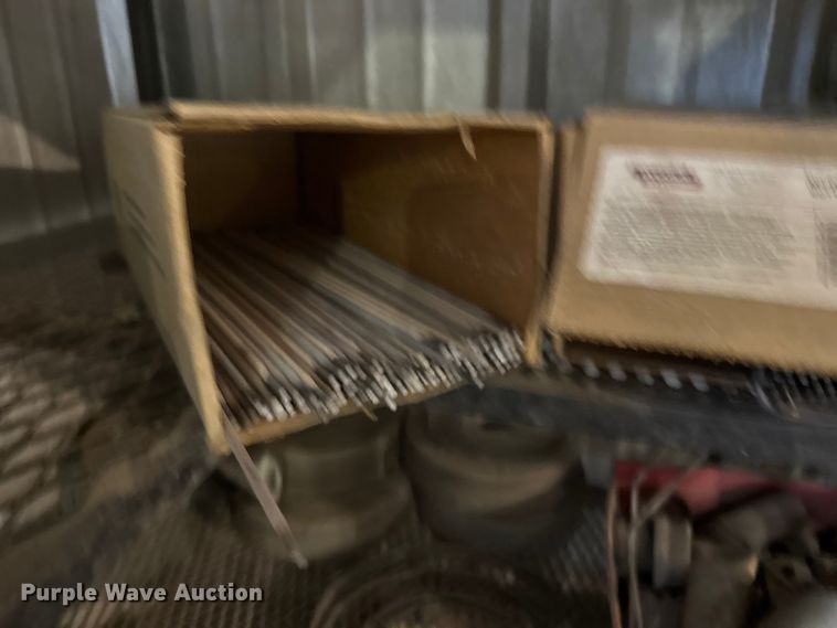 image for item FB7003 Miller Millermatic 252 welder