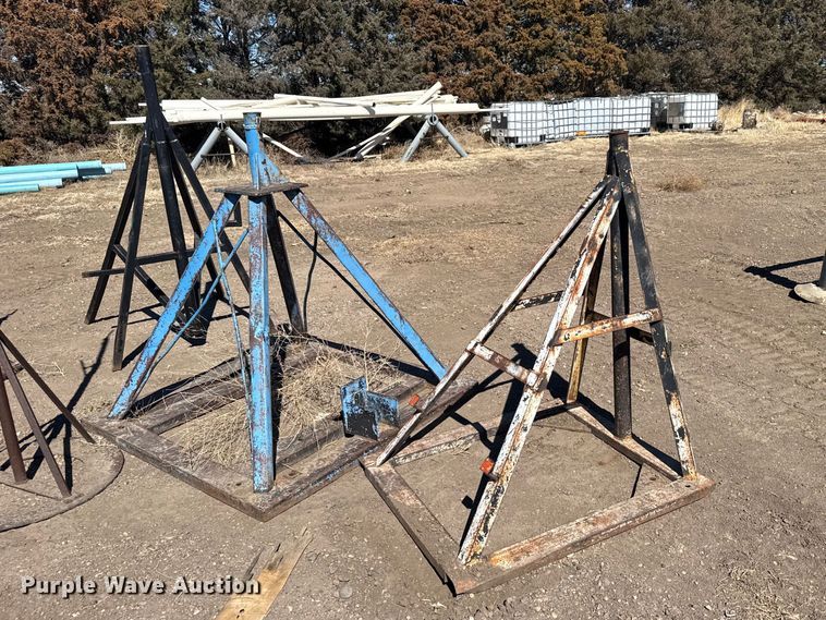 image for item FB7048 (5) pipe stands