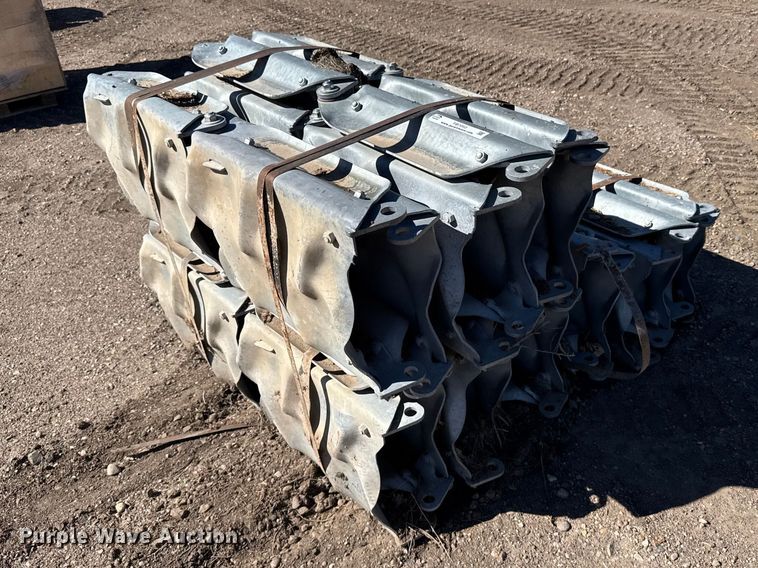 image for item FB7053 Pivot tire tracks