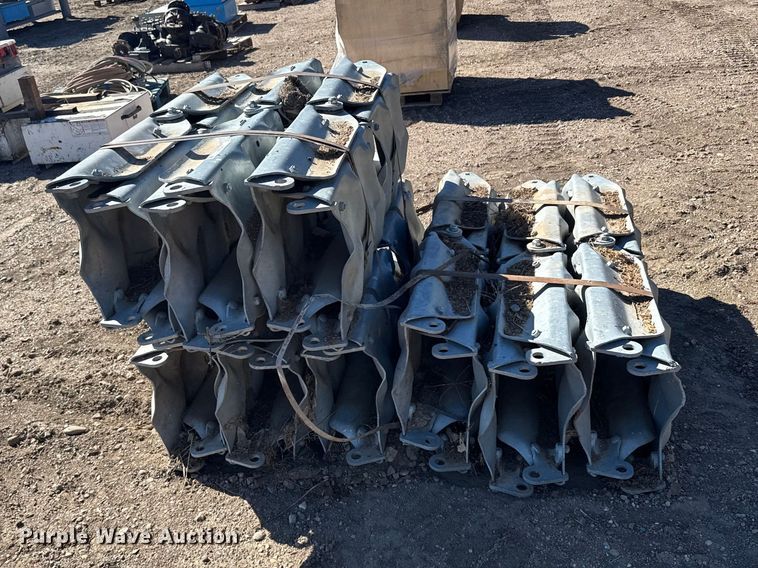 image for item FB7053 Pivot tire tracks