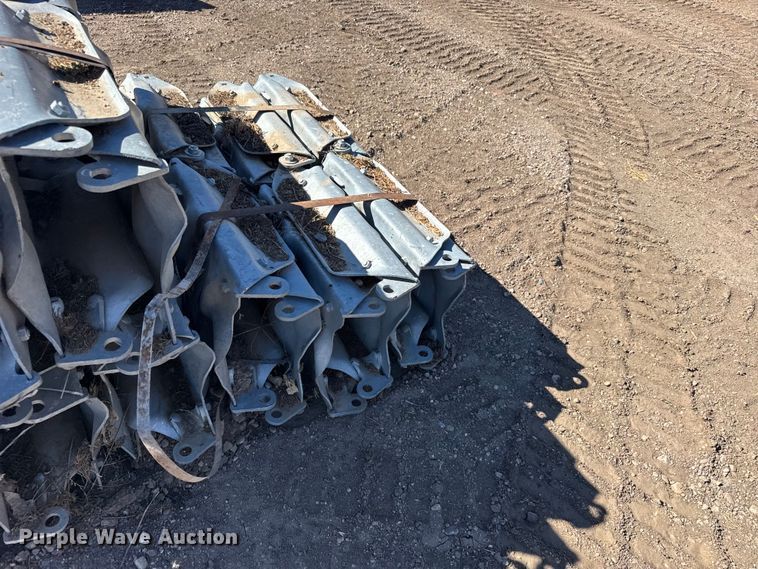 image for item FB7053 Pivot tire tracks