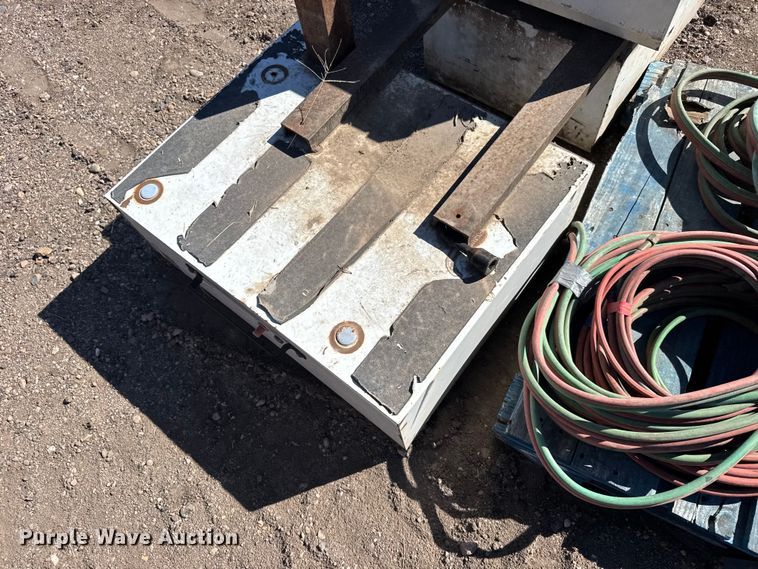 image for item FB7056 Tools