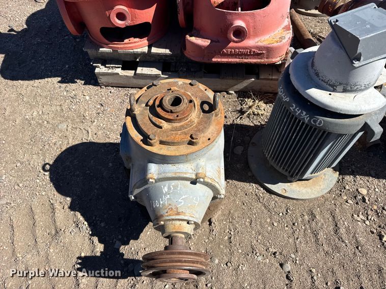 image for item FB7072 (5) pivot sprinkler pumps