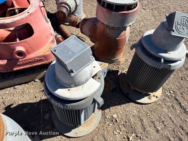 image for item FB7072 (5) pivot sprinkler pumps