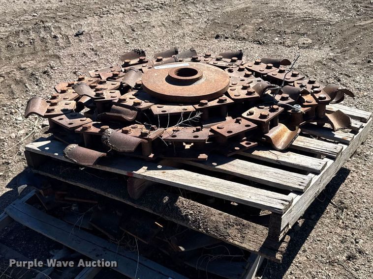 image for item FB7073 (2) trencher chains