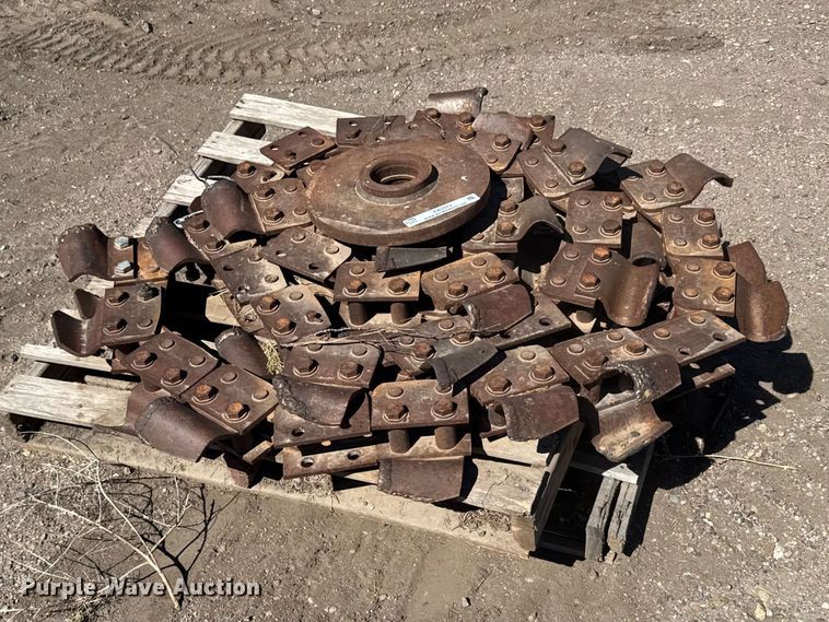 image for item FB7073 (2) trencher chains