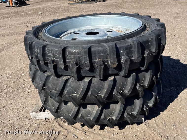 image for item FB7077 Tires and wheels
