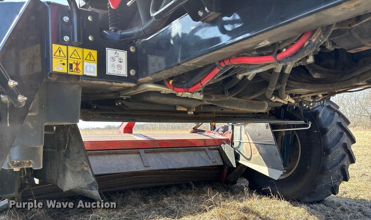 image for item FC1618 2015 Case IH WD2104 swather / windrower