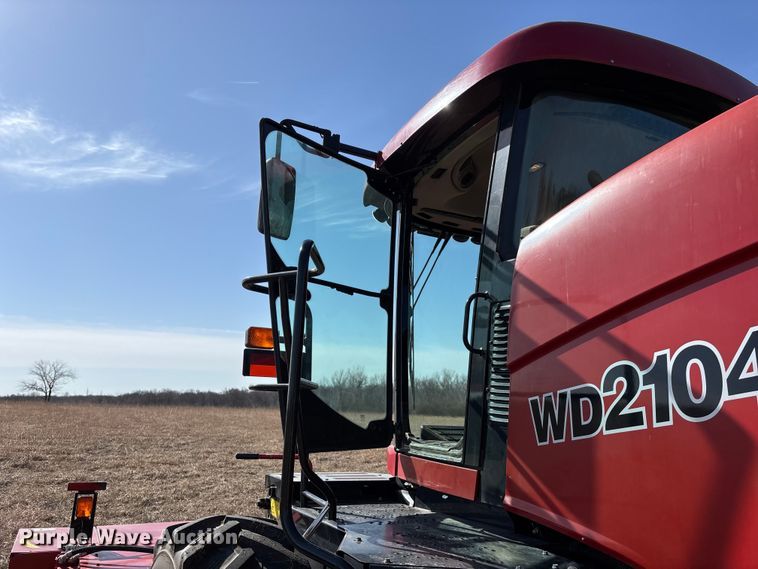 image for item FC1618 2015 Case IH WD2104 swather / windrower