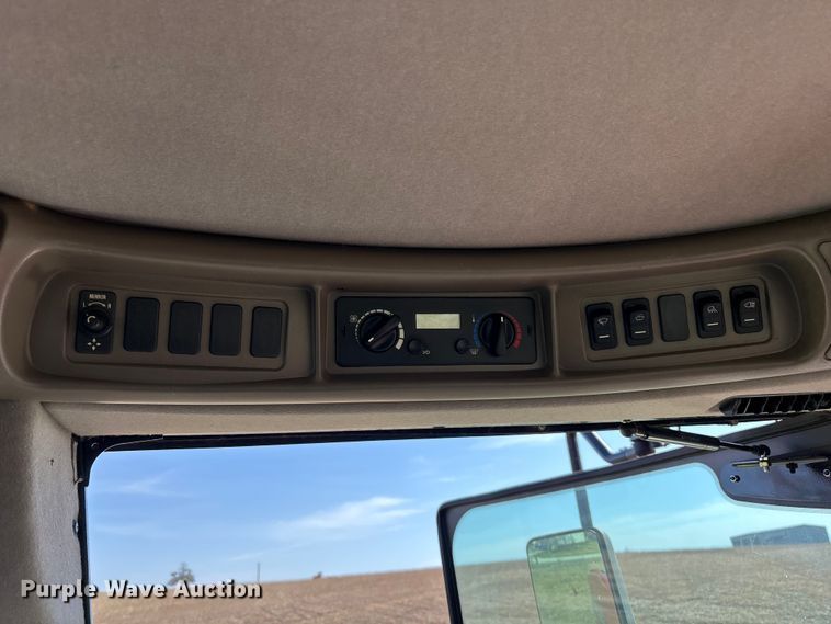 image for item FC1618 2015 Case IH WD2104 swather / windrower