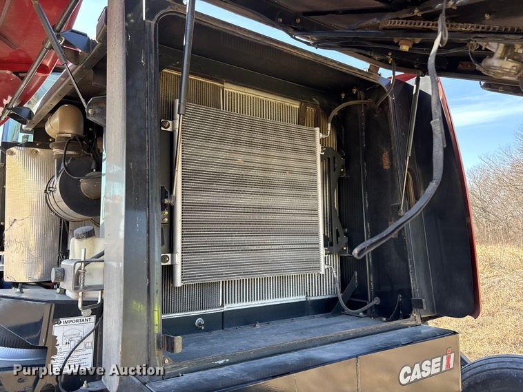 image for item FC1618 2015 Case IH WD2104 swather / windrower