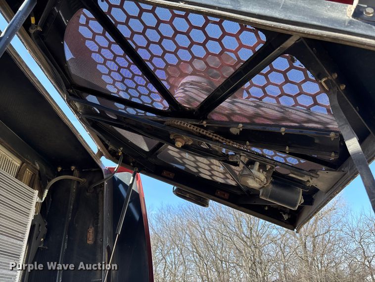 image for item FC1618 2015 Case IH WD2104 swather / windrower