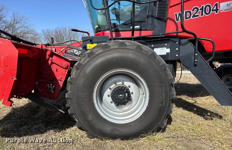 image for item FC1618 2015 Case IH WD2104 swather / windrower