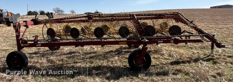 image for item FC1620 M and W DF-12 hay rake