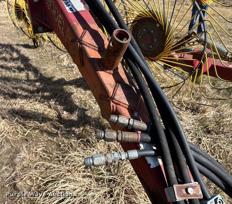 image for item FC1620 M and W DF-12 hay rake