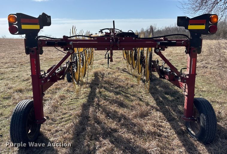 image for item FC1620 M and W DF-12 hay rake