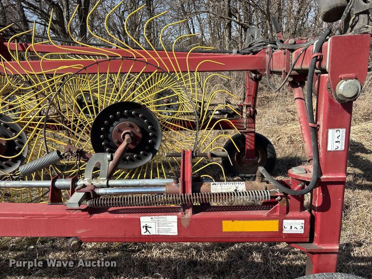 image for item FC1620 M and W DF-12 hay rake