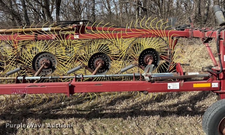 image for item FC1620 M and W DF-12 hay rake