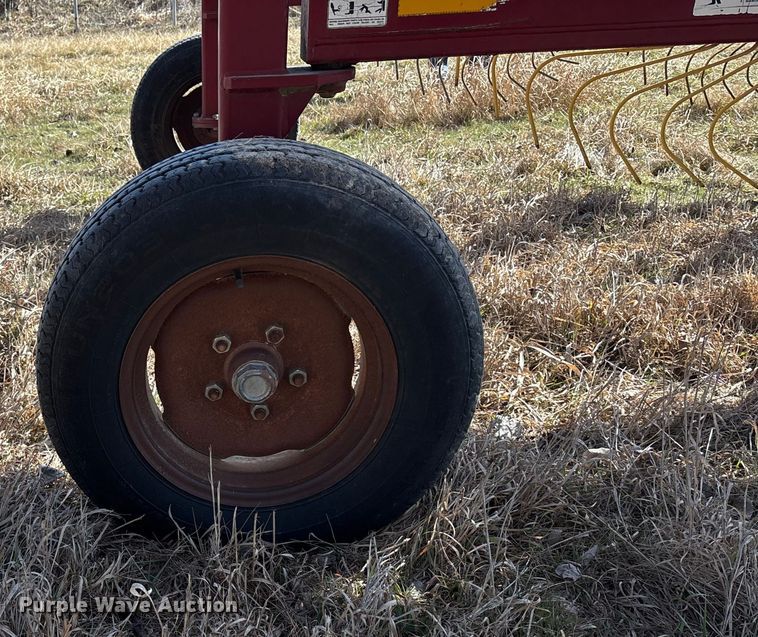 image for item FC1620 M and W DF-12 hay rake