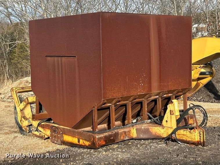 image for item FC5139 Shop built spreader