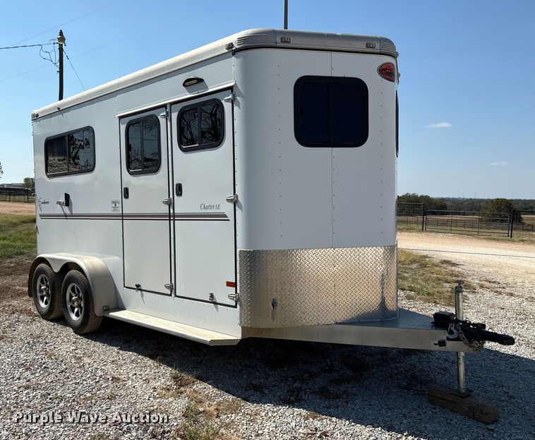 image for item GH9452 2015 Sundowner horse trailer