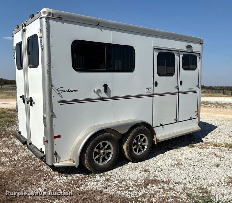 image for item GH9452 2015 Sundowner horse trailer