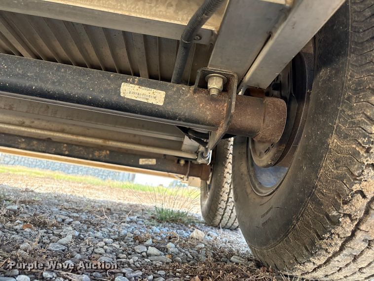 image for item GH9452 2015 Sundowner horse trailer