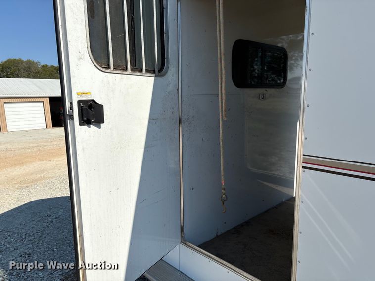 image for item GH9452 2015 Sundowner horse trailer