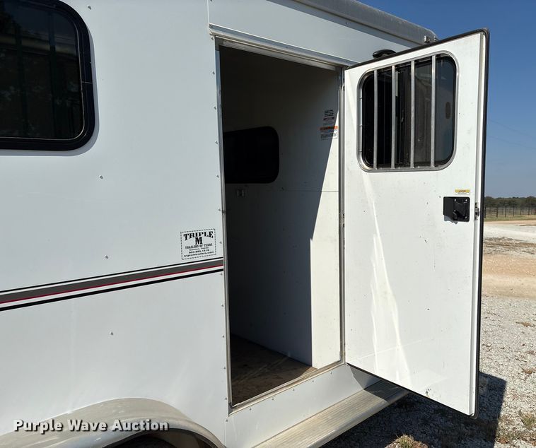 image for item GH9452 2015 Sundowner horse trailer