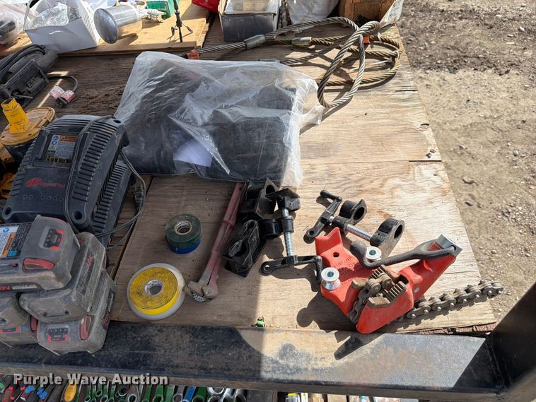 image for item NE9847 Tools