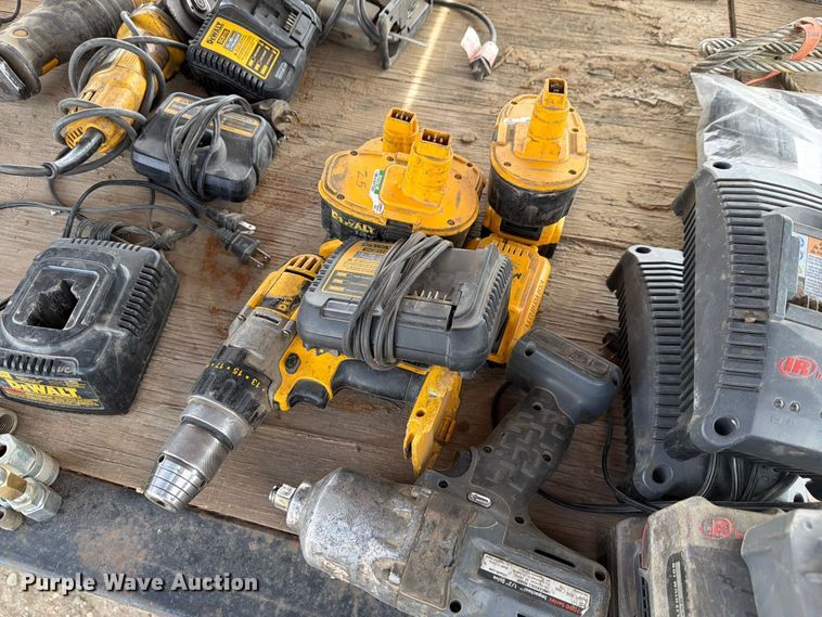 image for item NE9847 Tools