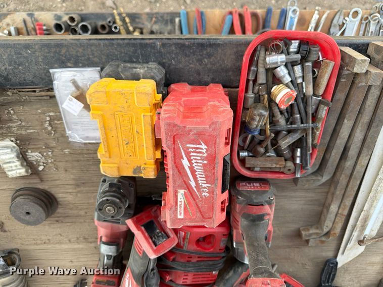 image for item NE9847 Tools