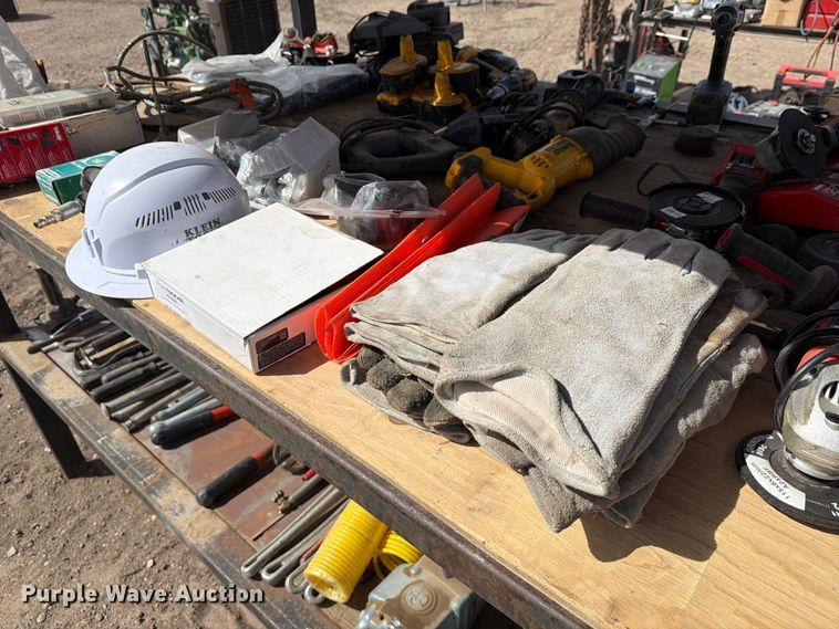 image for item NE9847 Tools