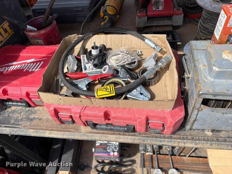 image for item NE9848 Tools