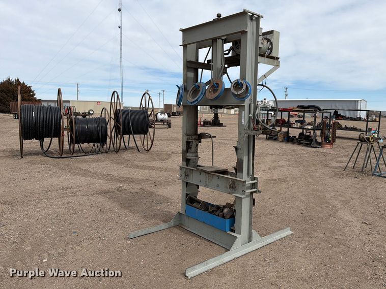 image for item NE9851 Hydraulic press