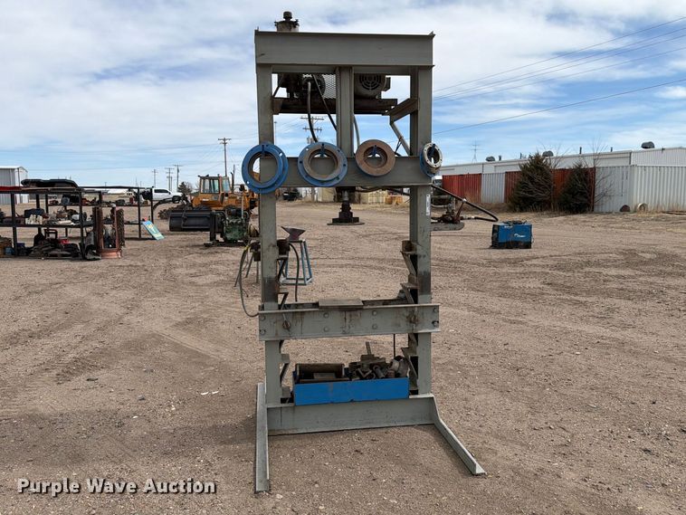 image for item NE9851 Hydraulic press