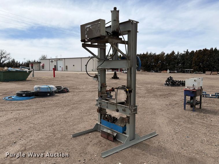 image for item NE9851 Hydraulic press